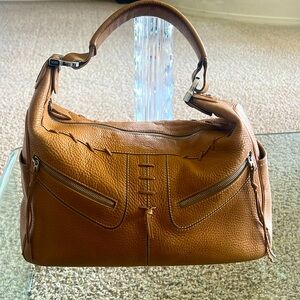 Tod‘s beige caramel light brown leather Miky Shpulder bag